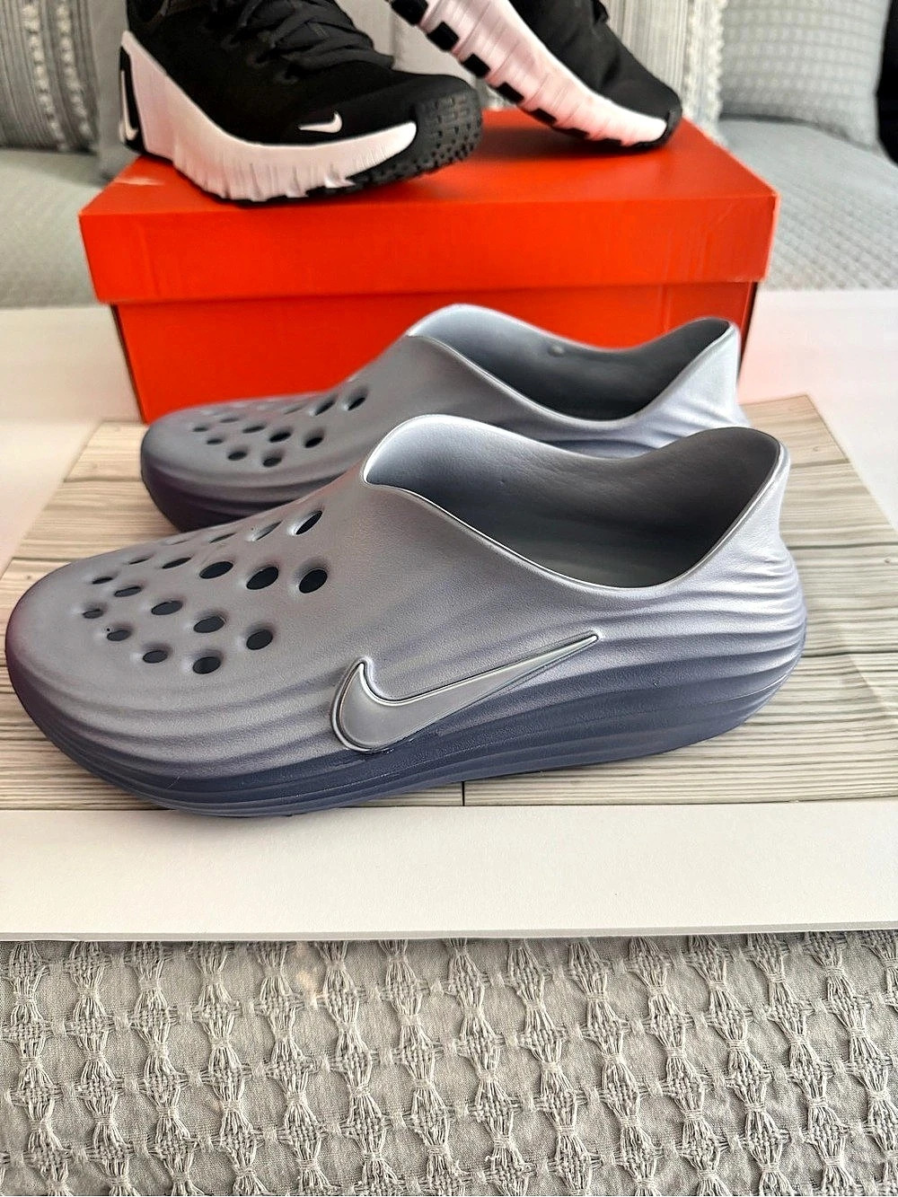 Nike Calm Mule Gray Slides